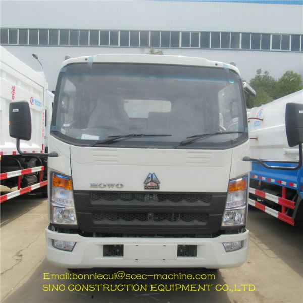 Left Hand Drive Truck 5 Ton Euro 3 Light Commercial Trucks Signal Cabin Color