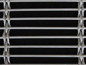 Cable metal mesh with three 2mm cable mesh.