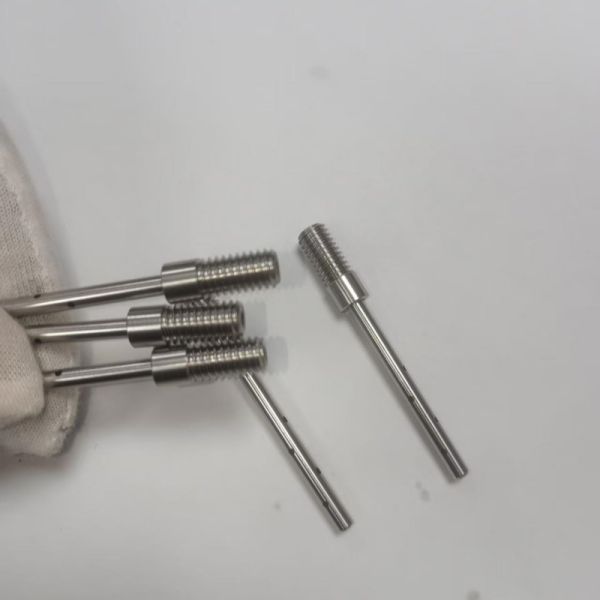 304 Stainless Steel Capillary Tube Precision Laser Cut Threaded Spray Pipe