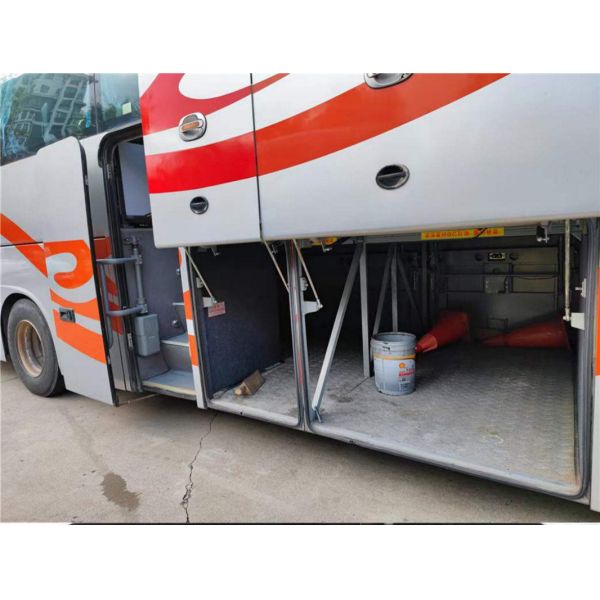 Used Kinglong Coach XMQ6125 Mini Coach Bus 51 Seats Weichai Rear Engine Bus Coach Accessories With Yutong Higer