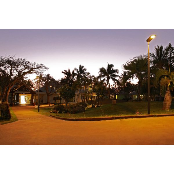 Outdoor Mono Crystalline Solar LED Streetlight all in one with Motion Sensor