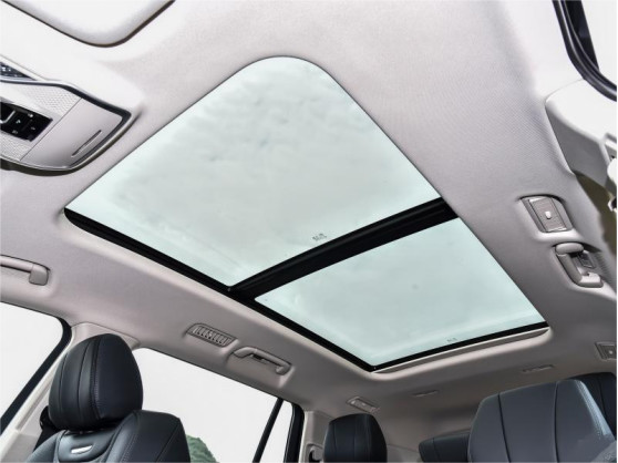 Gasoline Hongqi HS7 Vehicle Automobile 4×4 4×2 With 6 Seats / 7 Seats