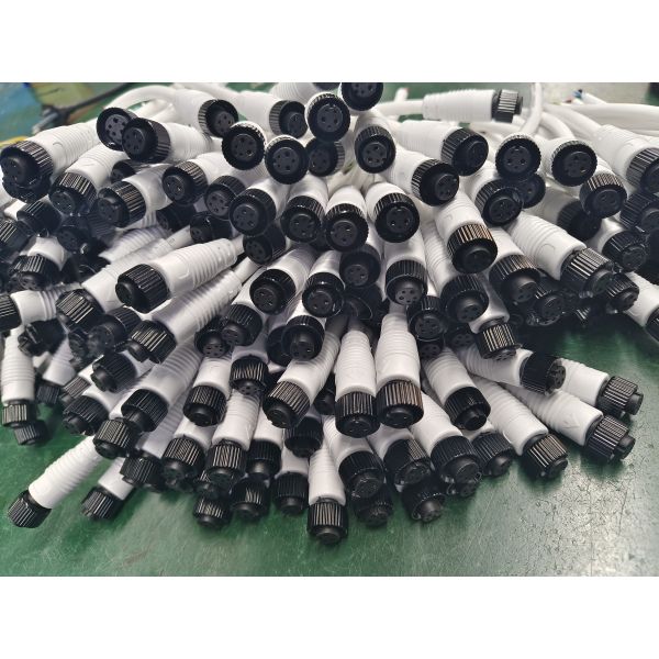 break away female headers