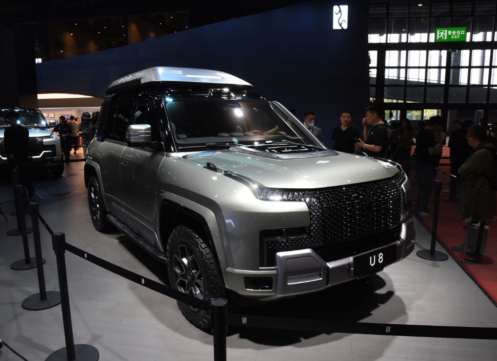 Upgrade Your Fleet with the BYD Yangwang U8 A Left-Handed Driver's Dream Electric SUV