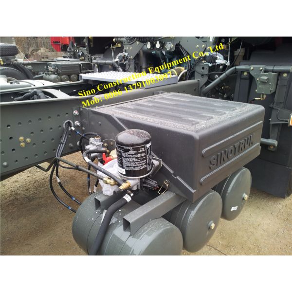 High Cab HW79 Two Sleeper 6x2 Heavy Duty Tractor Truck