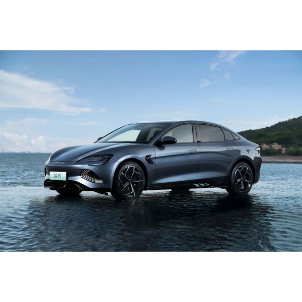 White BYD Seal 2024 EV Honor 550km Elite Model Powered by Ternary Lithium Ion Battery